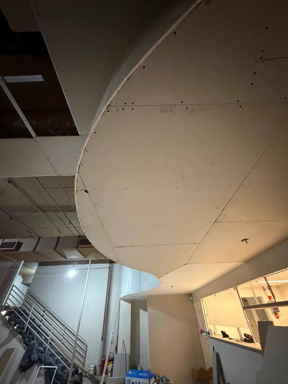Obra de loja em shopping pela Scheffel